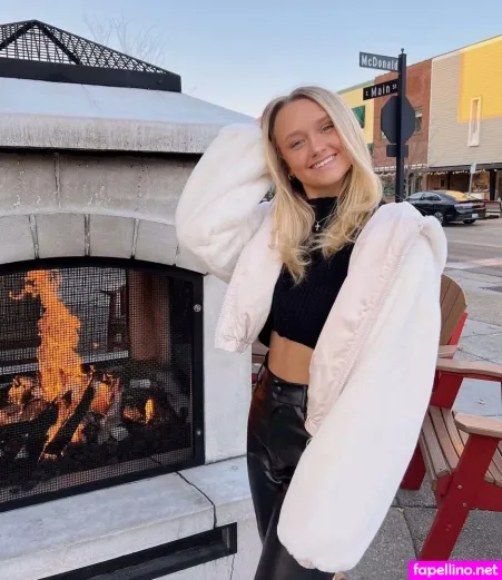 Alysse Wallaker OnlyFans Thumbnail #QUgGL6QB0m