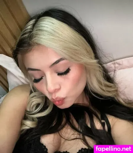 Alyviolet OnlyFans Thumbnail #UPysuQx5CH