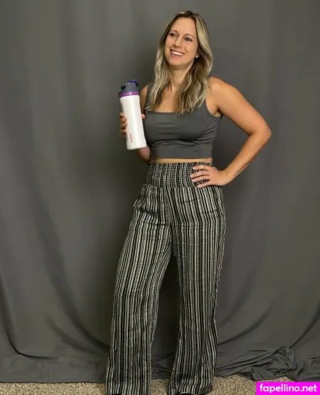 Alyxlibbycomedy OnlyFans Thumbnail #Yy8mNJGnWi