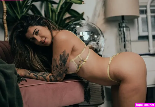 Alyynic0le OnlyFans Thumbnail #twPIAmhukO