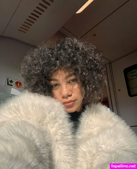 Am Amalia OnlyFans Thumbnail #y3cBm4BPUz