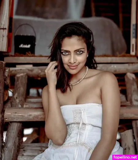 Amala Paul OnlyFans Thumbnail #4wyDP9p2oG