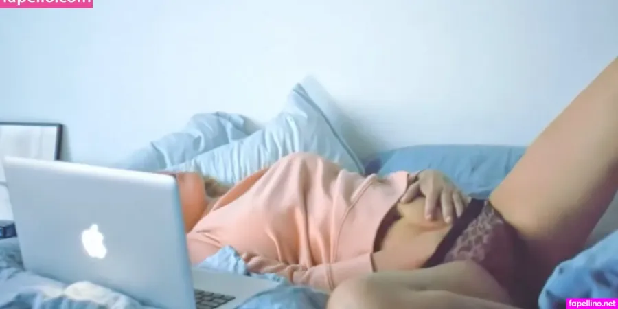 Amalie Lindegard OnlyFans Thumbnail #8NU23UJsud