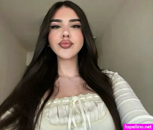 Amaliemfr OnlyFans Thumbnail #U7WcZIMGNX