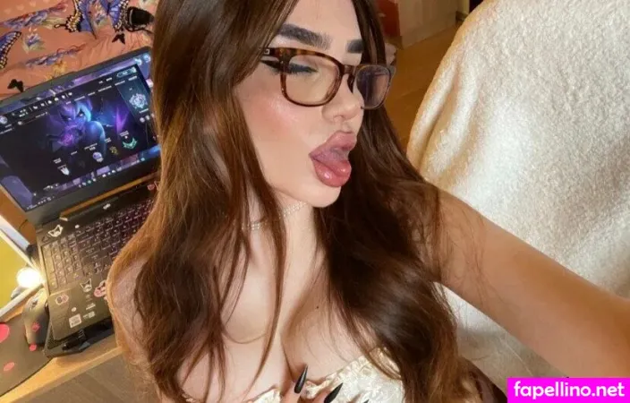 Amaliemfr OnlyFans Thumbnail #XLRPi5fudu