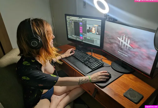 Amanda Atkinson OnlyFans Thumbnail #t9Xf38I2WD