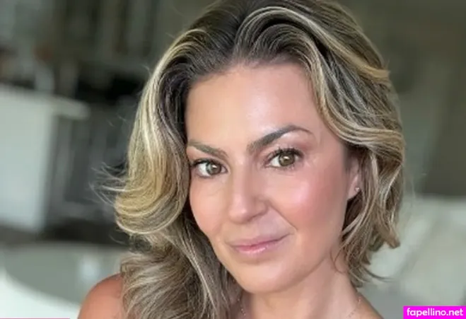 Amanda Balionis OnlyFans Thumbnail #B2ffeRbgdb