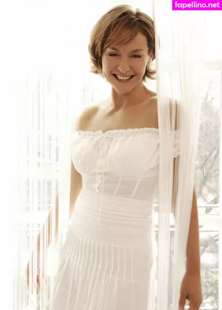 Amanda Burton OnlyFans Thumbnail #AIZN1Aulop