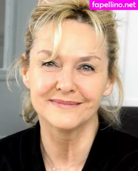 Amanda Burton OnlyFans Thumbnail #F7UgXgou1z