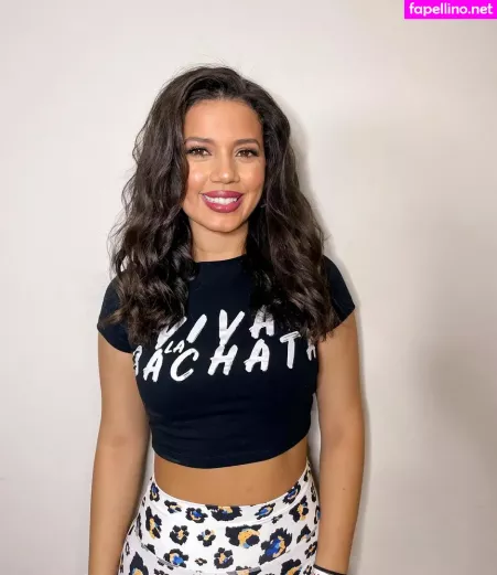 Amanda Carvalinda OnlyFans Thumbnail #JoUvSnMHJx