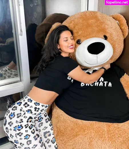 Amanda Carvalinda OnlyFans Thumbnail #nP4xXoldcN