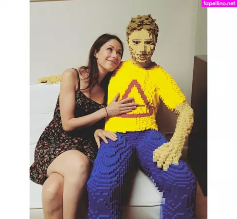 Amanda Crew OnlyFans Thumbnail #ca3xXXjKpK