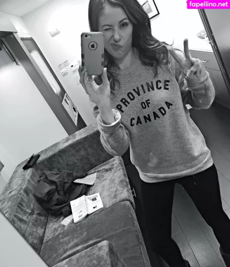 Amanda Crew OnlyFans Thumbnail #wuBLGOaDxE