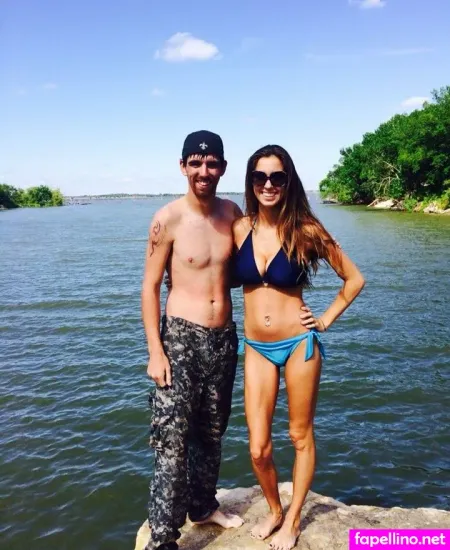 Amanda Dodson Thompson OnlyFans Thumbnail #r0vQ5Ss5P3