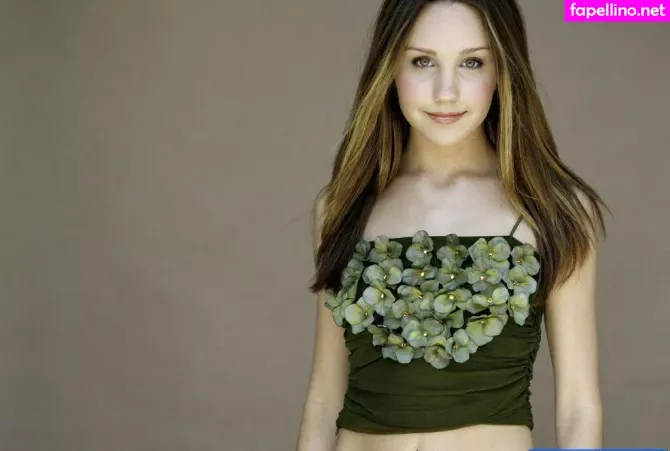 Amanda Laura Bynes OnlyFans Thumbnail #dD6ucHfd1c