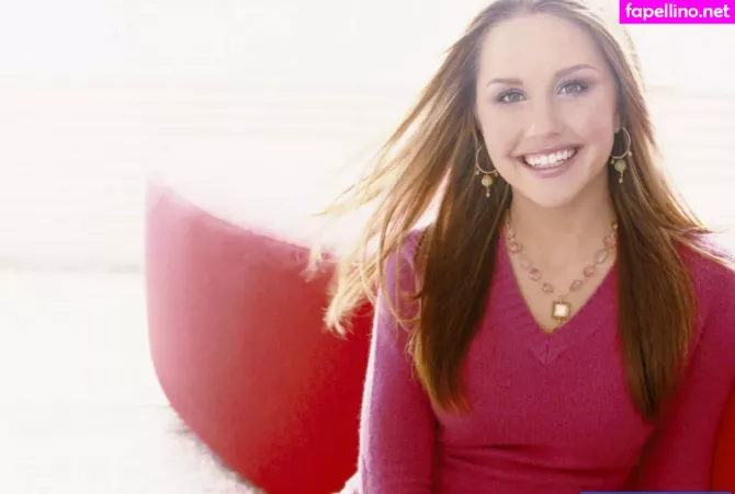 Amanda Laura Bynes OnlyFans Thumbnail #roQ8h1KdJV