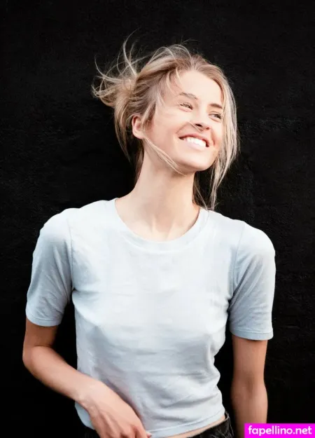 Amanda Lougee OnlyFans Thumbnail #qFTKZs728m