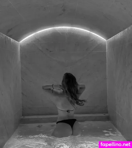 Amanda Meirelles OnlyFans Thumbnail #yRno5n8g8z
