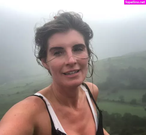 Amanda Owen OnlyFans Thumbnail #804CfHQSXJ