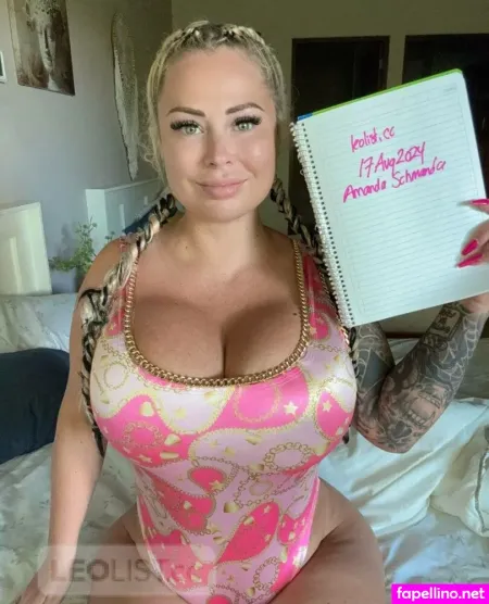 Amanda Schmanda photo