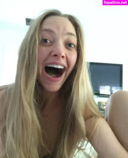 Amanda Seyfried 1 OnlyFans Thumbnail #N9FDCK0X6m