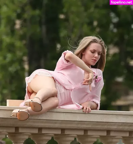 Amanda Seyfried 1 OnlyFans Thumbnail #OvqyeZKtbg