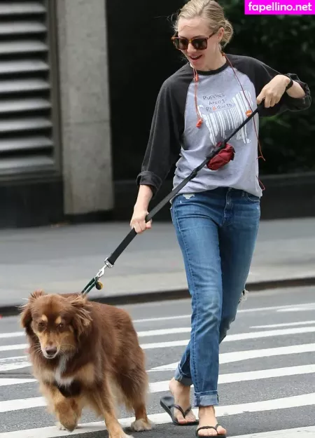 Amanda Seyfried 1 OnlyFans Thumbnail #iwHHnB66If