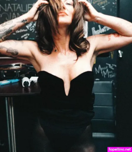 Amanda Shires OnlyFans Thumbnail #3wD4Upz20g