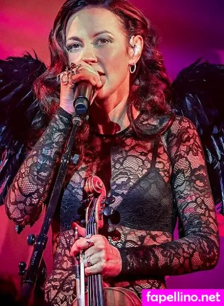 Amanda Shires OnlyFans Thumbnail #87L6SPSm0M