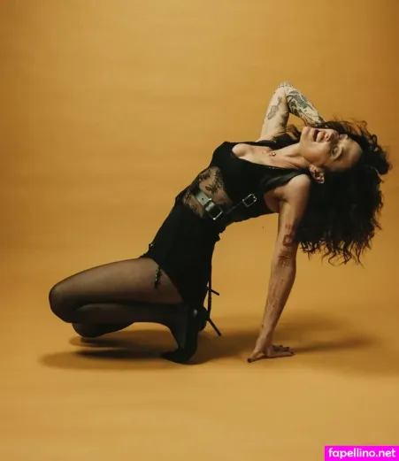 Amanda Shires Main Profile Photo