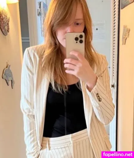 Amanda The Jedi OnlyFans Thumbnail #a6kFLwpRff