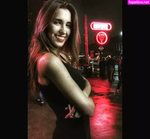 Amanda Thompson OnlyFans Thumbnail #40AoQfcszn