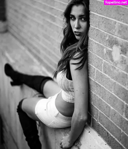 Amanda Thompson OnlyFans Thumbnail #w0sIRRms7I