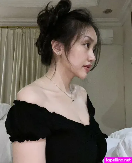 Amanda Zahra OnlyFans Thumbnail #uRR22aSh5h