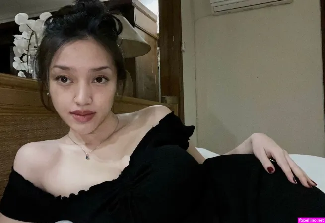 Amanda Zahra OnlyFans Thumbnail #urFGb05sWk