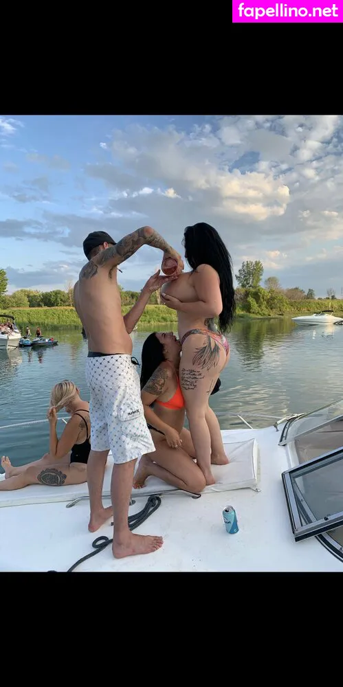 amandadivine, amandadivinee Nude Leaked OnlyFans Photo #lJpdTgaHOX