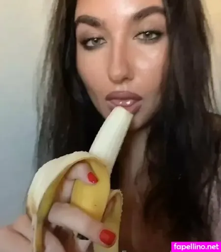 Amandalacroix OnlyFans Thumbnail #2gn4UF2OlX