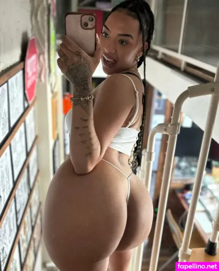 Amandalvee OnlyFans Thumbnail #mHuMeJSlBP