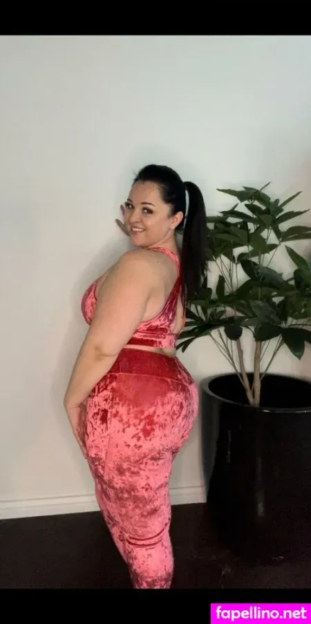 Amandathickkvip Main Profile Photo