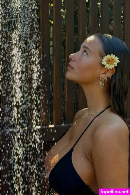 Amara Sutcliffe OnlyFans Thumbnail #NvVQk3Ailk