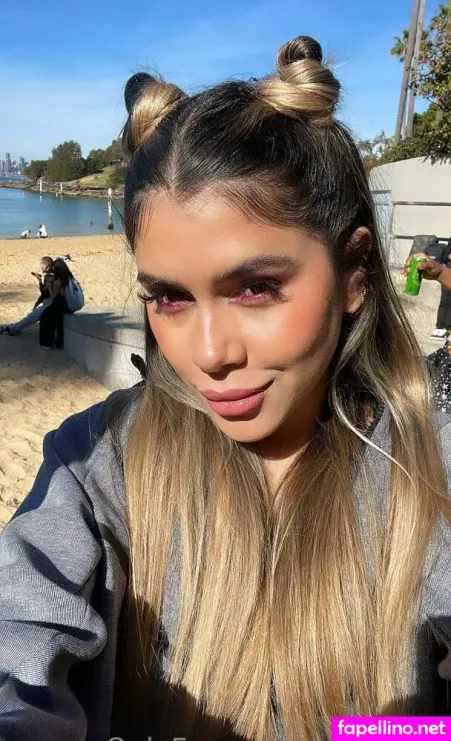 Amara4u OnlyFans Thumbnail #qNxWe9xdih