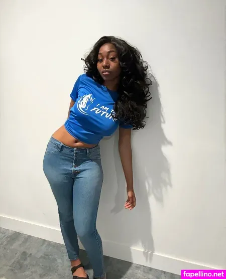 Amaraislive OnlyFans Thumbnail #ZJ2rCbnVTw