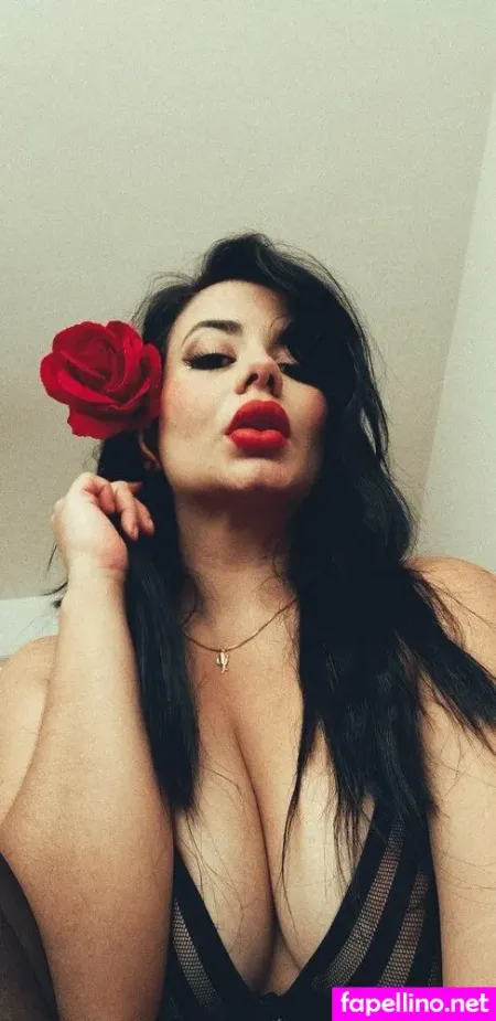 Amaranta Hank OnlyFans Thumbnail #O6T8LpoFYs