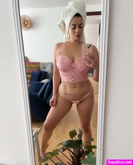 Amaranta Hank OnlyFans Thumbnail #flbXkXRngO