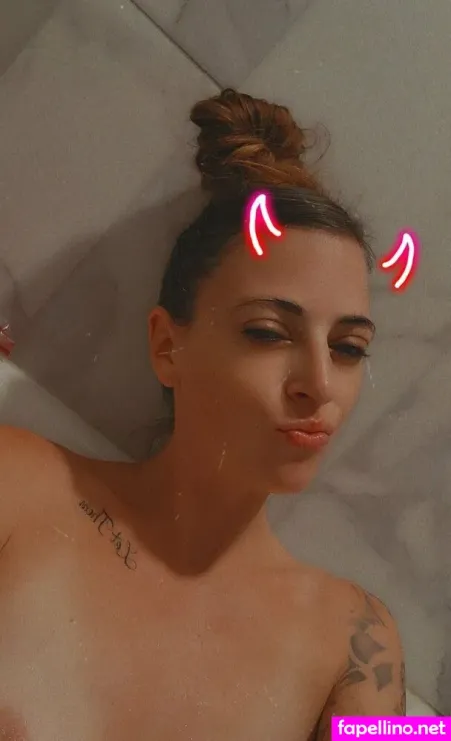 Amaryllis22 OnlyFans Thumbnail #YenypXLk02