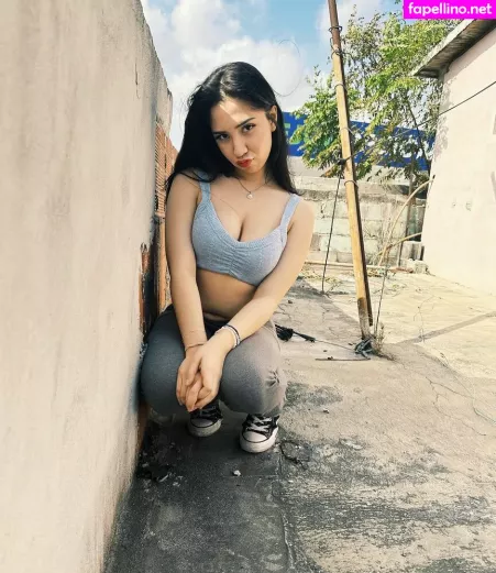 Amateur Latina Lazlye OnlyFans Thumbnail #S3qHublPge