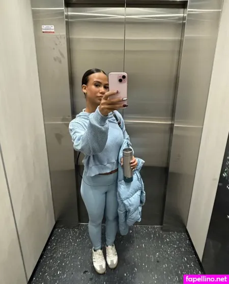 Ambarxreyes OnlyFans Thumbnail #D3NXQxOxrw