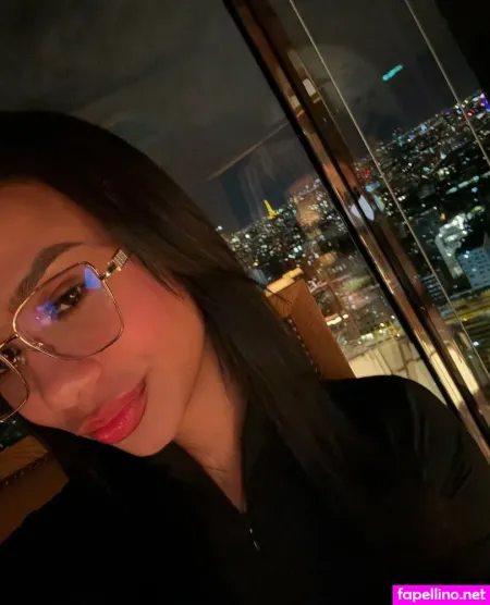 Ambarxreyes OnlyFans Thumbnail #HOfsM7FSMr