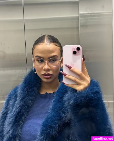 Ambarxreyes OnlyFans Thumbnail #O864jUxIcL