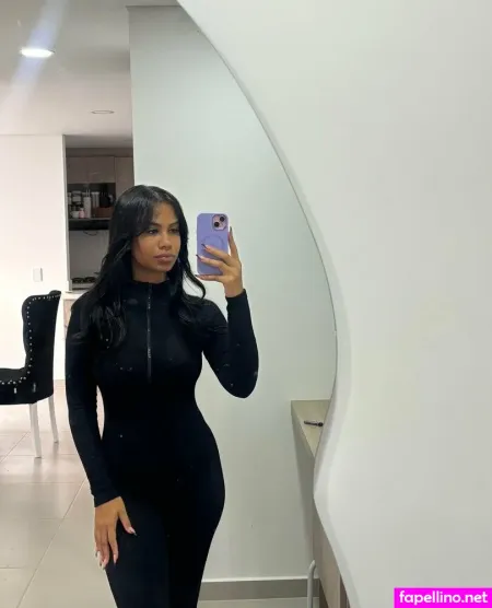 Ambarxreyes OnlyFans Thumbnail #XbB1fqo9SX